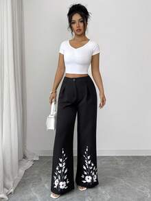 SHEIN Elenzya Bộ đồ nữ thường ngày in hoa, quần ống rộng dáng suông và áo croptop, set 2 món mùa hè, quần ống rộng nữ, set quần hai mảnh, set quần và áo mùa hè, trang phục nữ thường ngày, trang phục mùa hè nữ, quần kiểu Y2K, trang phục mặc nhà, quần ống rộng, quần công sở, set đồ đi nghỉ mát nữ, set 2 món nữ, trang phục hợp xu hướng, set 2 món nữ, trang phục mùa hè cho nữ. - màu đen - Xem 6