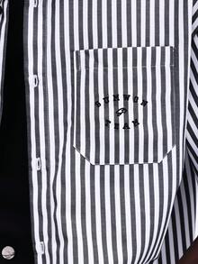 SUMWON 超大款短袖竖条纹纽扣衬衫，经典领口，胸前口袋，夏季休闲工装风纯色 - 黑與白 - 查看 6