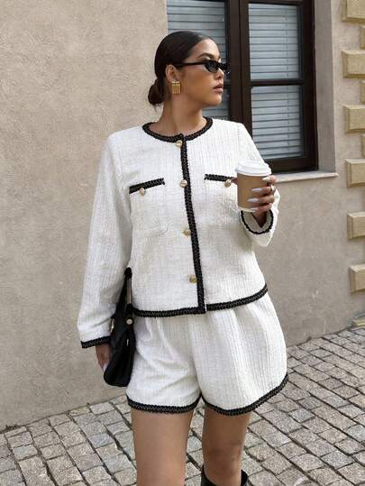 Dripcurv Plusstorlek dam höst/vinter svart långärmad kappa och shorts i två delar, med kontrasterande detaljer, elegant urban pendlingsstil, lämplig för nyårskläder.