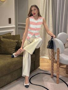 Pariaura 年轻时尚简约法式风格日常通勤度假黑白条纹圆领不对称金属纽扣下摆开衩修身针织上衣，百搭罗纹针织面料，春夏秋三季皆宜 - 淺粉色 - 查看 4