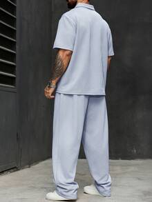 Manfinity Homme Bộ trang phục thường ngày dành cho nam giới cỡ lớn: áo polo tay ngắn và quần ống rộng có túi. - Màu xanh nhạt - Xem 2