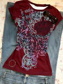 Glimmora 女士数码印花修身短袖T恤 - 酒紅色 - 查看 5