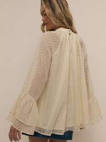 ATUI Studio 褶皱喇叭袖衬衫，优雅复古浪漫刺绣细节，荷叶边宽袖波点长袖衬衫，秋冬装，秋季上衣，商务休闲，婚礼宾客 - 米色 - 查看 3