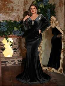 Glamrae Plus Size Elegant Deep Draped Neck Black Velvet Collar Luxury Rhinestone Decor Long Sleeve Mermaid Hem Formal Gown(Heavily Embellished) - Black - View 5
