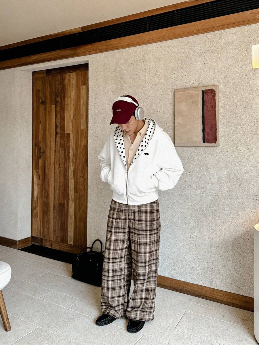 Manfinity BRENVOR 男士熊刺繡休閒拉鍊連帽衛衣長袖上衣,春季,Y2K - 白色 - 查看 1