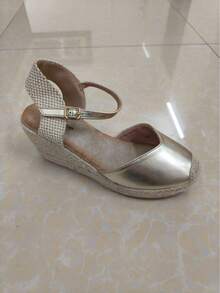 Styleloop Women's Bohemian Style Buckle Design Fashion Wedge Sandals - Gold - View 7