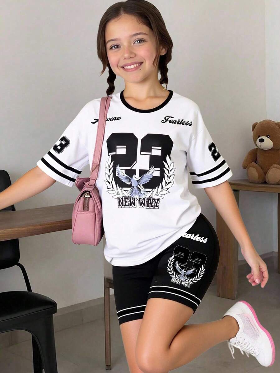 SHEIN Sparklyn Áo thun cổ tròn rộng in họa tiết màu trắng tương phản dành cho bé gái tuổi teen và quần short bó sát, trang phục thể thao đen trắng, bộ thời trang đường phố mùa hè - trắng - Xem 1
