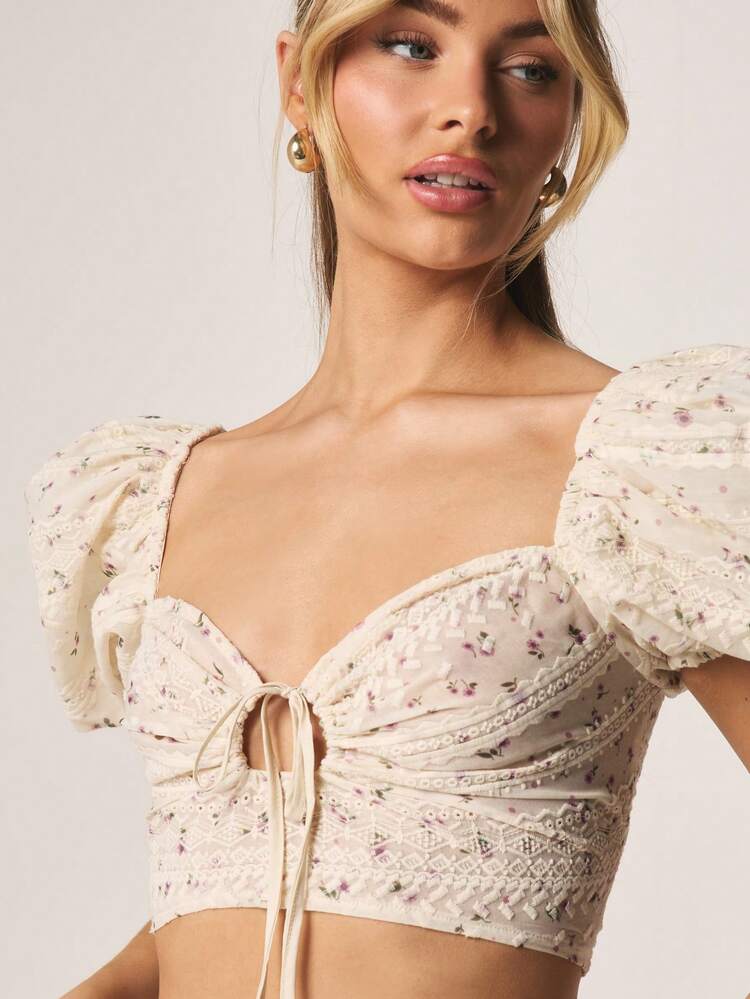 MISSGUIDED Floral Broderie Anglaise Tie Front Puff Sleeve Crop Top With Ruched Detailing And Sweetheart Neckline For Summer Garden Parties
