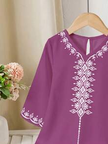 SHEIN Elegant Vintage Distinctive Dignified Young Girls' Kaftan Robe, Arabic Style Patterned Long Robe Suitable For Celebrations, Daily Wear, And Outings, Happy Holidays - Multicolor - View 5
