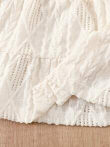 SHEIN Vintaside Kids 女婴休闲度假针织纹理无袖吊带蛋糕裙，适合旅行和夏季穿着 - 白色 - 查看 5