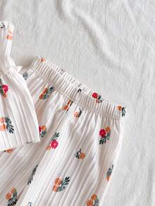 SHEIN Vintaside Kids 两件套女童数码印花花卉装饰吊带背心和松紧腰阔腿裤套装，适合夏季休闲、海滩、派对等场合。 - 白色 - 查看 8