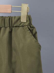 Fantacosmos 3pcs/Set Boys' Cute Bear Print T-Shirt, Cargo Shorts With Pocket, And Mini Crossbody Bag, Spring/Summer - Green - View 4