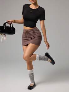 Dewbera 女士纯色圆领短款休闲百搭日常户外运动短袖T恤 - 黑色 - 查看 8