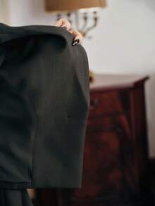 Anewsta Urban Chic Sexy Asymmetrical Collar Long Sleeve Cropped Women's Blazer - Dark Grey - View 8