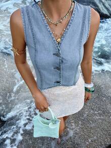 DAZY Women's V-Neck Sleeveless Open Front Fitted Cropped Casual Denim Top - Light Wash - View 3