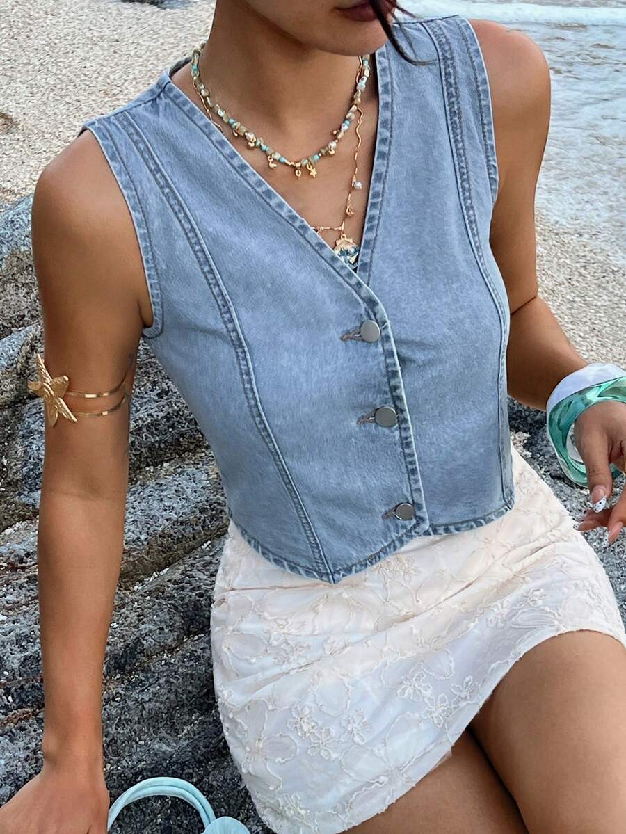 DAZY Women's V-Neck Sleeveless Open Front Fitted Cropped Casual Denim Top - Light Wash - View 1