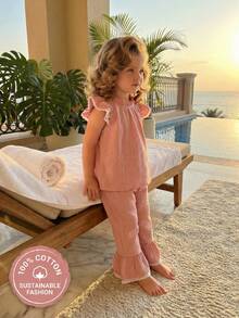 SHEIN 2件套女婴可爱碎花荷叶边圆领上衣和松紧腰喇叭裤套装，舒适休闲，适合春夏外出和送礼，6个月-3岁 - 粉色 - 查看 2