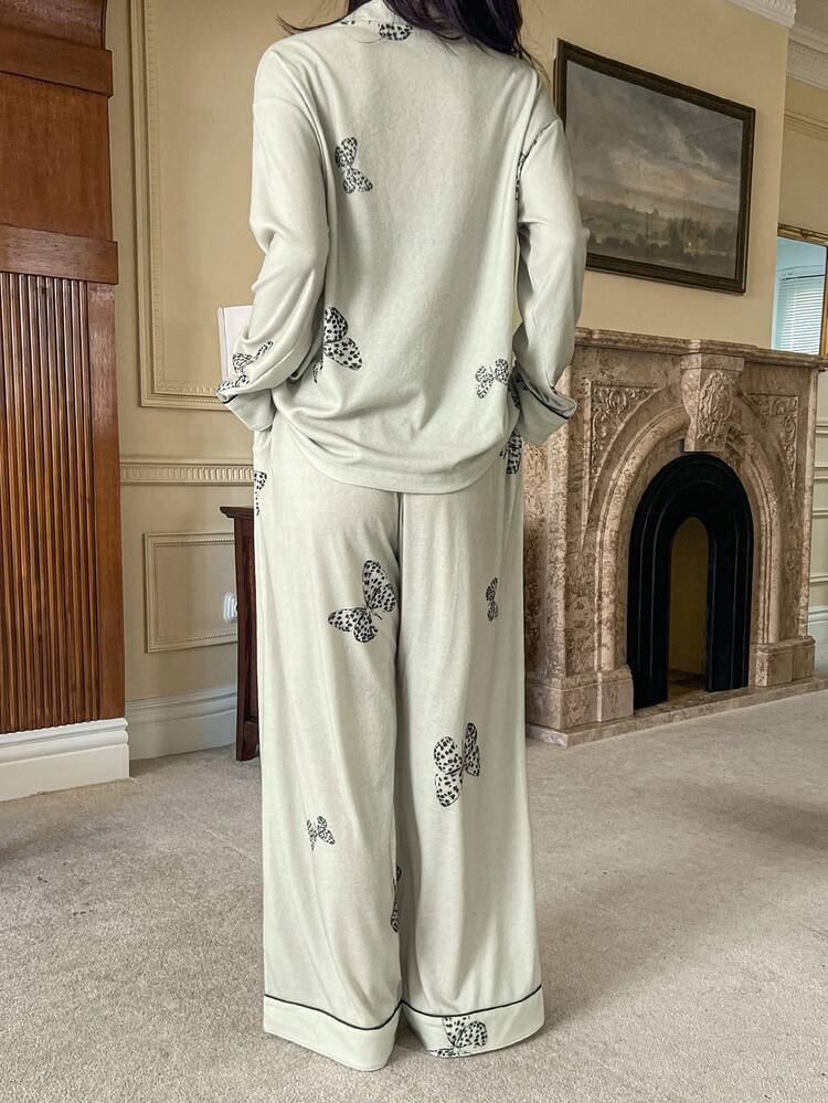 Butterfly Print Contrast Color Trim Loose Women Pajama Set