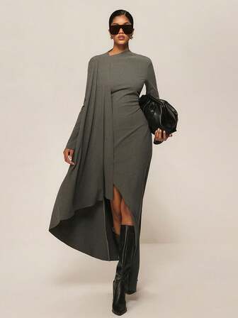 ATUI Studio Pendlingsminimalistisk enfärgad, åtsittande långärmad klänning med slitsad fåll för kvinnor