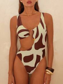 Swim Chiccia 女士26SS春夏沙滩连衣裙，连体款，优雅浪漫海岛度假风高端艺术几何撞色印花，咖啡色、白色，波西米亚风亚克力金属装饰纽扣，腰部镂空设计，适合夏季度假、海滩、泳池、日常穿着 - 彩色 - 查看 1