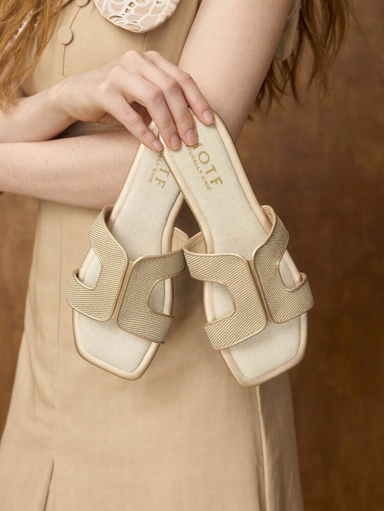 WOMEN CASUAL AND SIMPLE SUMMER CONTRAST BINDING HOLLOW OUT SQUARE TOE FLAT SANDALS, FOR NEW YEAR HOLIDAY, SPRING SHOES SPRING BREAK EASTER SPRING SHOES SUMMER SHOES