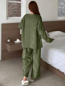 DAZY Striped Flannel Thickened Cute Expression Decor Loose Long Sleeve & Pants 2 Pieces Pajama Set, Autumn/Winter - Army Green - View 2