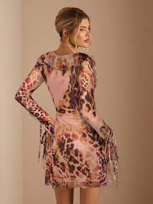 SHEIN BAE 女士时尚豹纹荷叶边喇叭袖连衣裙，秋季 - 紅色 - 查看 2