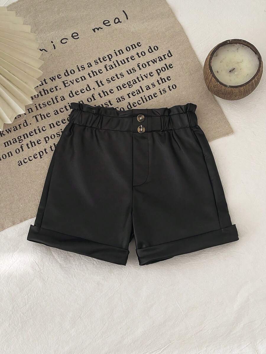 新款黑色女婴皮短裤，裤脚饰有纽扣，舒适、时尚、优雅、甜美可爱，是日常出行的必备单品。 - 黑色 - 查看 1