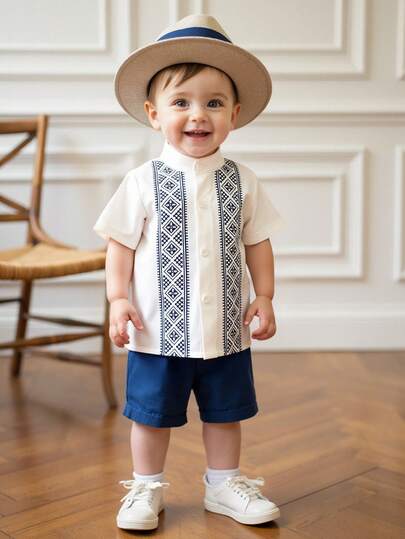 SHEIN Set de 2 piezas de camisa de manga corta y pantalones cortos con estampado vintage para niño bebé, de tela de punto, adecuado para uso casual, vacaciones, fiestas, primavera/verano