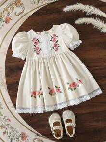 SHEIN Đầm trẻ trung cho bé gái, họa tiết hoa thanh lịch, viền ren, tay áo cánh hoa, thích hợp cho mùa hè. - Màu be - Xem 12