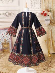 1pc  Geometric Print Robe For Girls, Round Neck Long Sleeve Tassel Waist Belt Decor Patchwork Design Abaya Dress Kids Arabic Dress Modest Long Sleeve Dresses For Girls - Black - View 2