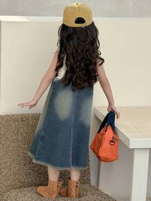 DAZY 女童宽松休闲牛仔背带裙，带口袋 - 藍色 - 查看 6