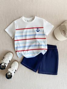 PrepCrw 两件套男童优雅都市学院风白色条纹上衣和蓝色短裤套装，适合日常休闲穿着、外出、聚会、节日、春夏季节等场合。 - 彩色 - 查看 2