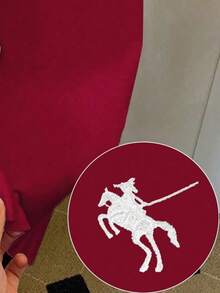青少年女孩休閒美式復古校園經典Logo圖案短袖圓領T恤，修身紅色T恤配白色印花條紋，時尚舒適百搭，適合夏季度假與日常穿著 - 彩色 - 查看 3