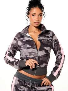 BABYPHAT 迷彩全拉链短款复古卫衣，饰有粉色条纹细节和罗纹下摆，适合秋冬季休闲穿着。 - 彩色 - 查看 1