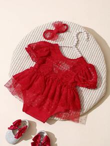 SHEIN Newborn Girl Red Lace Romper Photography Outfits With Bow Headband Baby Photography Outfits Valentine's Clothes Newborn Lace Photography Outfit Baby Girls Photography Sets Newborn Red Dress Red Headband Baby Newborn Baby Girl Clothes Newborn Photography Outfit Baby Girl Photography Sets - Red - View 3