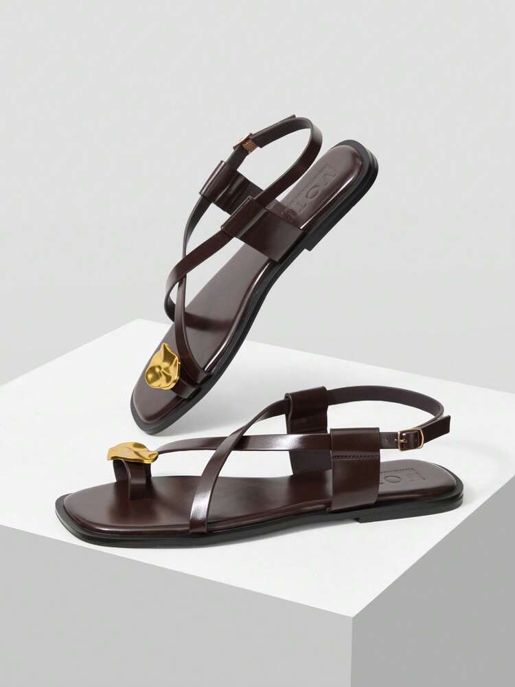 WOMEN'S SUMMER FASHION CASUAL/COMMUTE/VACATION METALLIC DECOR THONG CRISS-CROSS STRAP FLAT SANDALS SPRING SHOES SUMMER SHOES