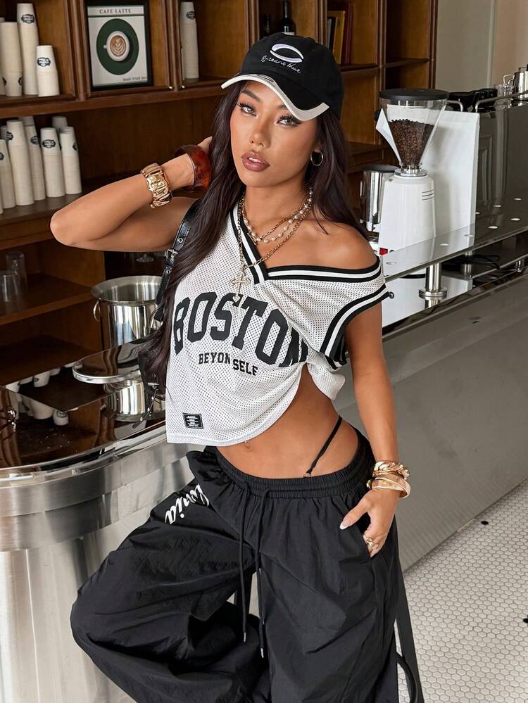 SHEIN EZwear 文字グラフィック ストライプトリム キャミトップなし