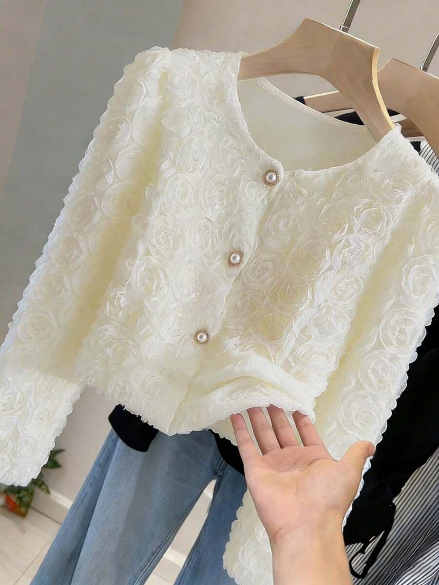 Chiquease Áo sơ mi nữ, cổ chữ V, tay dài, cài nút phía trước bằng nút kim loại, vải dệt họa tiết, thoải mái và đa năng - Màu be - Xem 1
