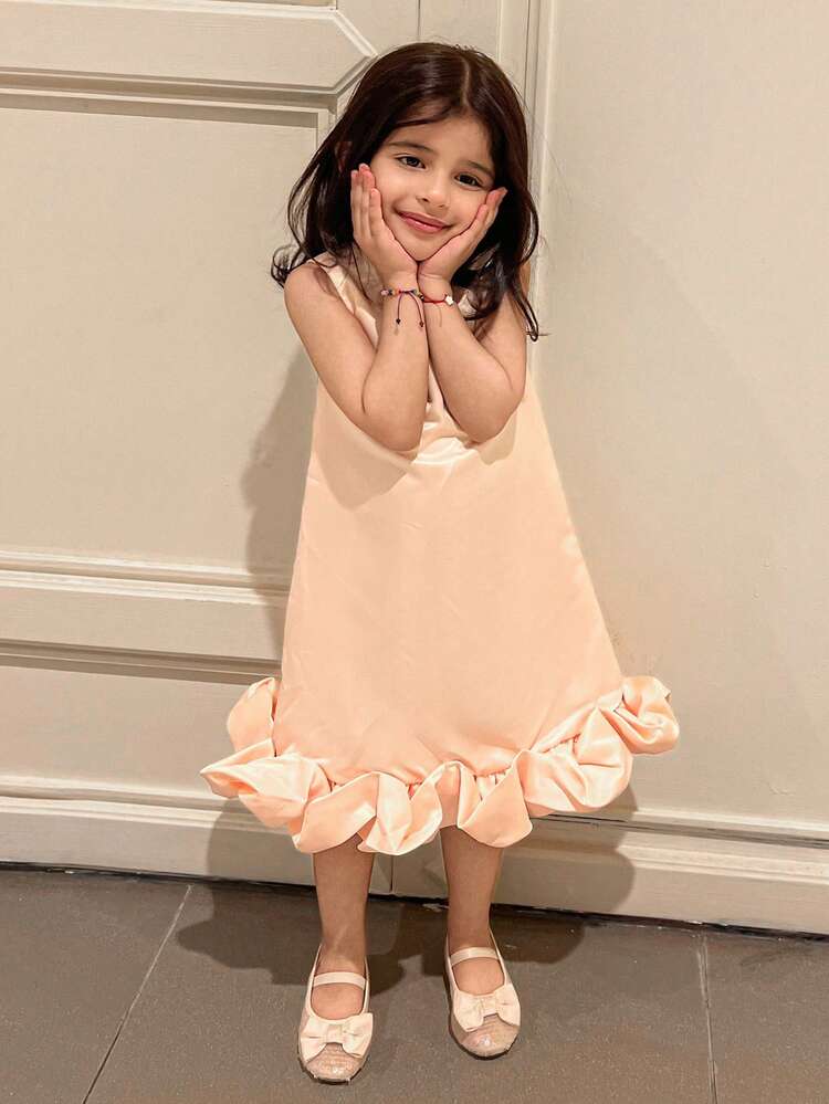 若い女の子用 ラウンドネック ノースリーブ フローラルレースパッチワーク プリンセスドレス、高級アウトフィット