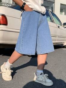 SHEIN Celana Pendek Denim untuk Anak Laki-Laki Remaja, Model Retro Biru, Potongan Lebar dan Longgar untuk Streetwear Musim Panas, Pakaian Sehari-hari Sekolah, Modis, Desain Dasar Sederhana dengan Patch Kecil. - Biru - View 5
