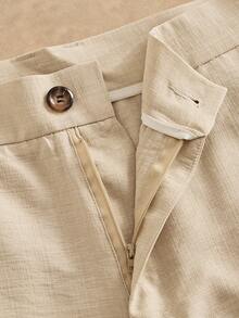 HIMLAND 男士纯色口袋休闲百搭通勤短裤 百搭短裤 易搭配短裤 夏季衣橱必备 休闲穿搭灵感 轻松造型 日常必备 衣橱必备 基础款 百搭单品 混搭单品 休闲百搭风格 米色短裤 男士短裤 男士正装短裤 短裤 男士卡其色短裤 - 杏色 - 查看 8