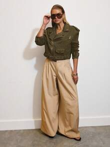 Aralina 冬夏两季短款牛仔机车夹克，饰有金色滚边细节 - 軍綠色 - 查看 8