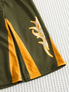 SHEIN Bộ 2 món phong cách đường phố cho bé trai, áo thun ngắn tay in họa tiết màu xanh lá cây và quần ống loe, thích hợp cho mùa hè. - Nhiều màu - Xem 8