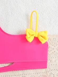 1件装女童可爱粉色小鸭印花弹力速干舒适针织面料泳衣套装，适合沙滩、泳池、海边、冲浪、度假、夏季、旅行、假日