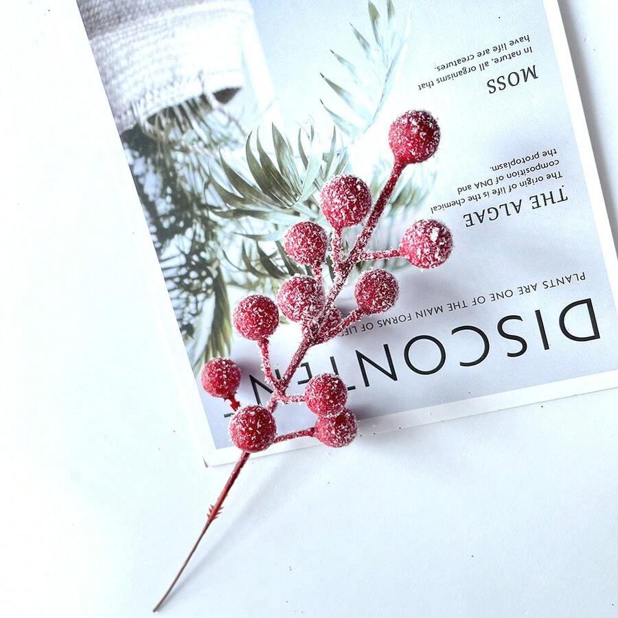 1/3 cành quả mọng đỏ mùa đông có hiệu ứng tuyết - Thích hợp cho vòng hoa Giáng sinh, trang trí bánh kem và trang trí tiệc tại nhà. - Đỏ - Xem 1