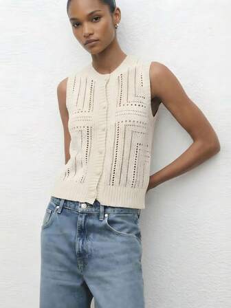 ATUI Studio חולצה סריג ללא שרוולים עם חזה יחיד לנשים