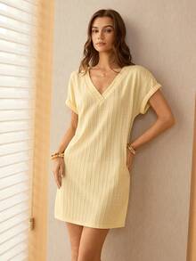Lymera Vestido de punto jacquard de manga raglán con puño vuelto, diseño de cuello en V generoso, tela texturizada con rayas verticales amarillas, nuevo diseño de moda primavera/verano en un suave amarillo pastel - Amarillo - Ver 3