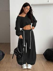 Coolane Women's Winter/Spring Streetwear Back To School Casual Daily Wear Warm/ Cold Weather/ Thermal Comfortable Deep V-Neck Long Sleeve Crop Sweatshirt And Wide Leg Curved Hem Pants Black Suit Set Two Pieces Outfits - Black - View 3