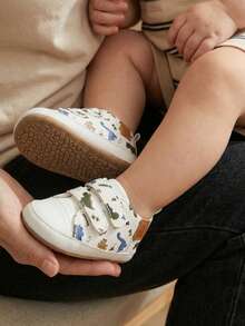 Cozy Pixies 1 双时尚百搭休闲软底可爱恐龙卡通舒适休闲鞋，婴幼儿运动鞋